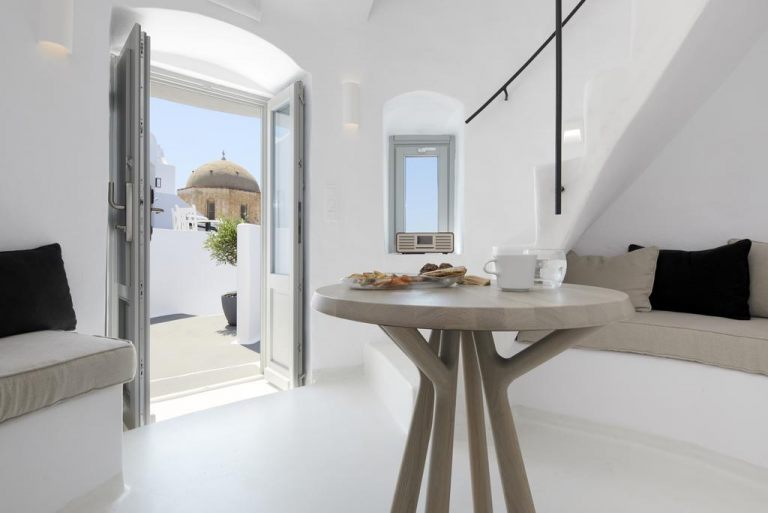 charisma-santorini(3)